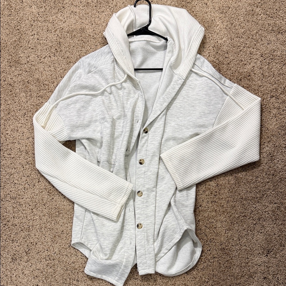 Women's Cream Utility Jacket with Hooded Shawl Collar EUC never worn